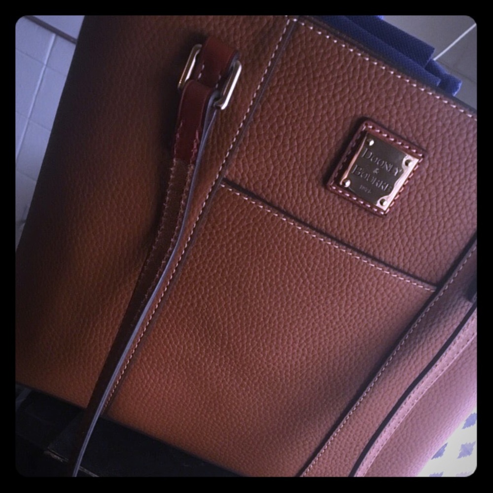 BRAND NEW PURSE